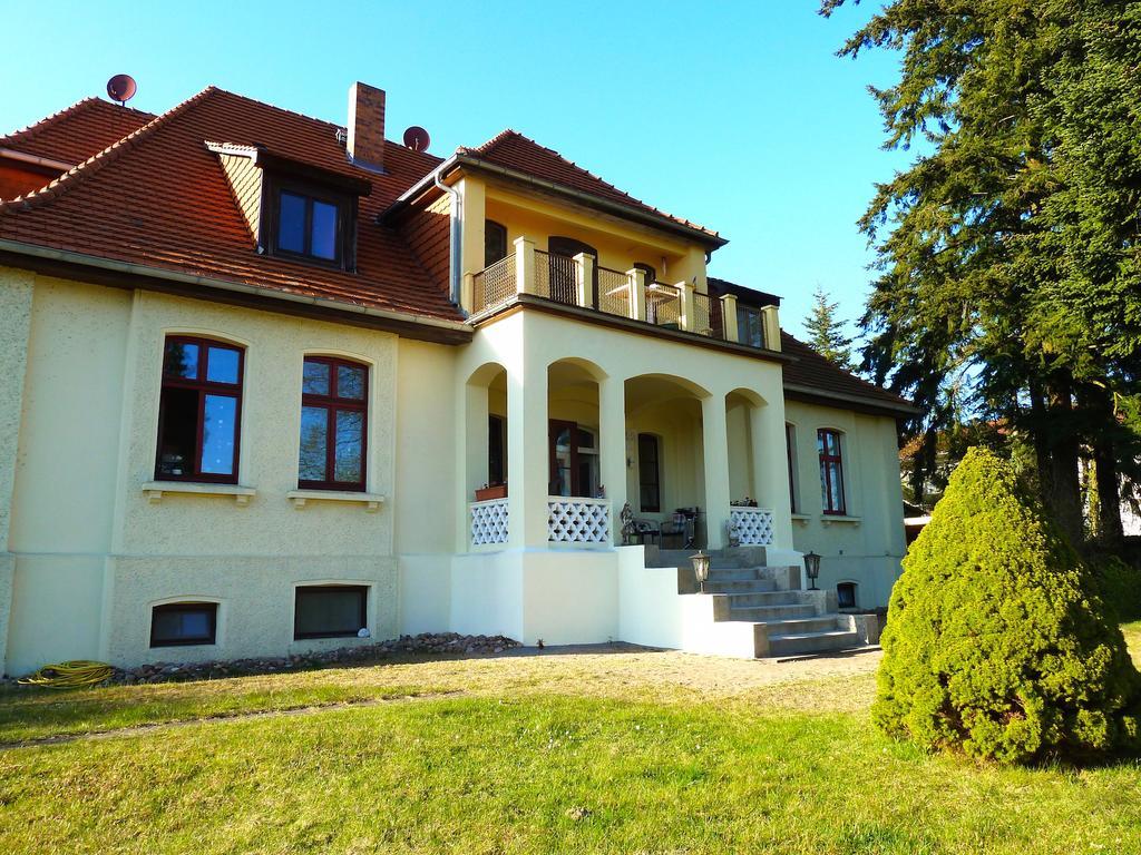 Ferienwohnung Villa Am Haussee Feldberger Seenlandschaft Bagian luar foto